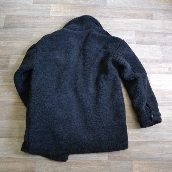 NWOT Levi's Women's Black Oversized Sherpa Trucker Teddy Jacket Size Small - Picture 6 of 6